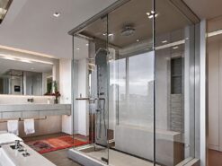 Vách tắm kính cường lực