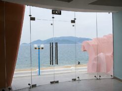 Cửa kính thủy lực bản lề sàn
